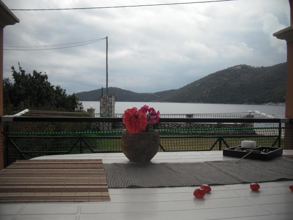Captain Nick Aparthotel Mikros Gialos Buitenkant foto