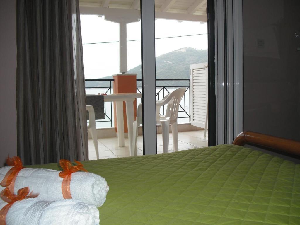 Captain Nick Aparthotel Mikros Gialos Buitenkant foto