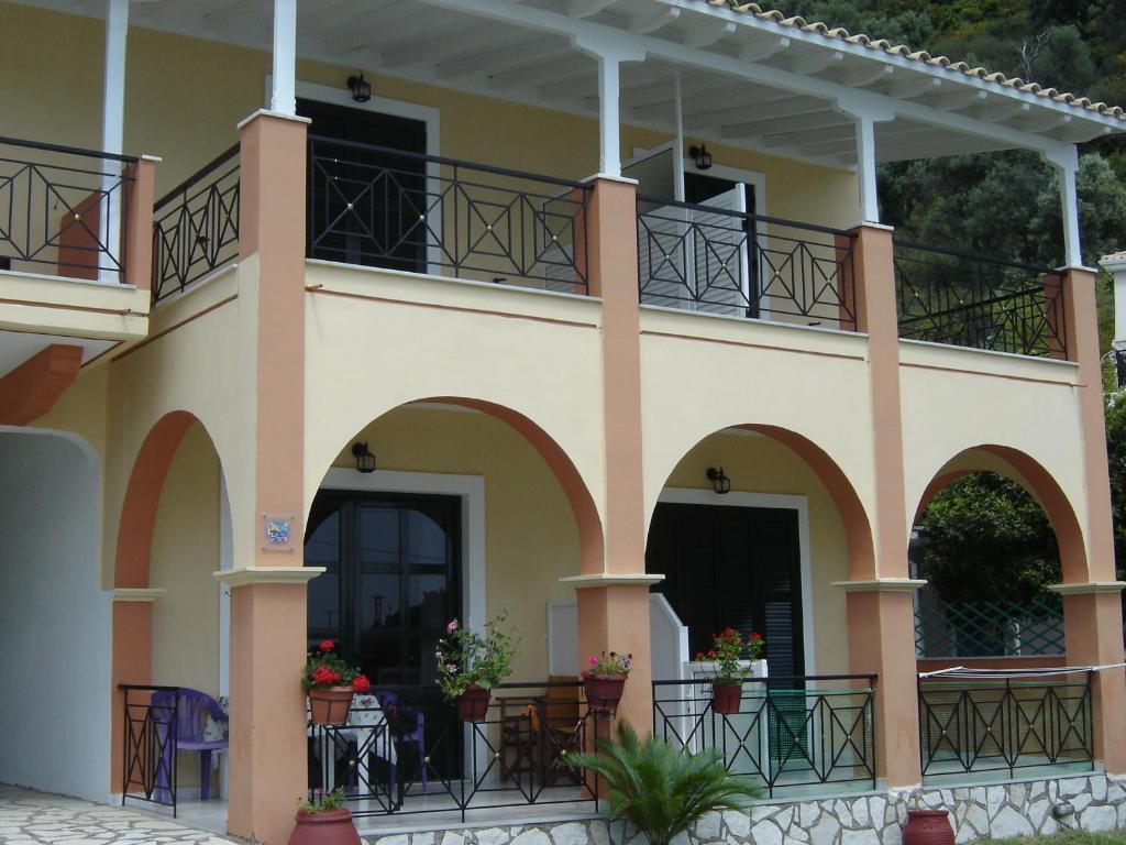 Captain Nick Aparthotel Mikros Gialos Buitenkant foto