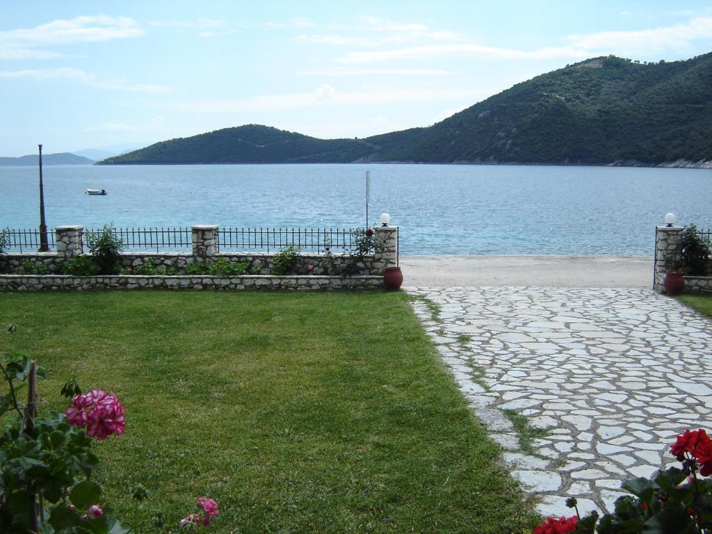 Captain Nick Aparthotel Mikros Gialos Buitenkant foto