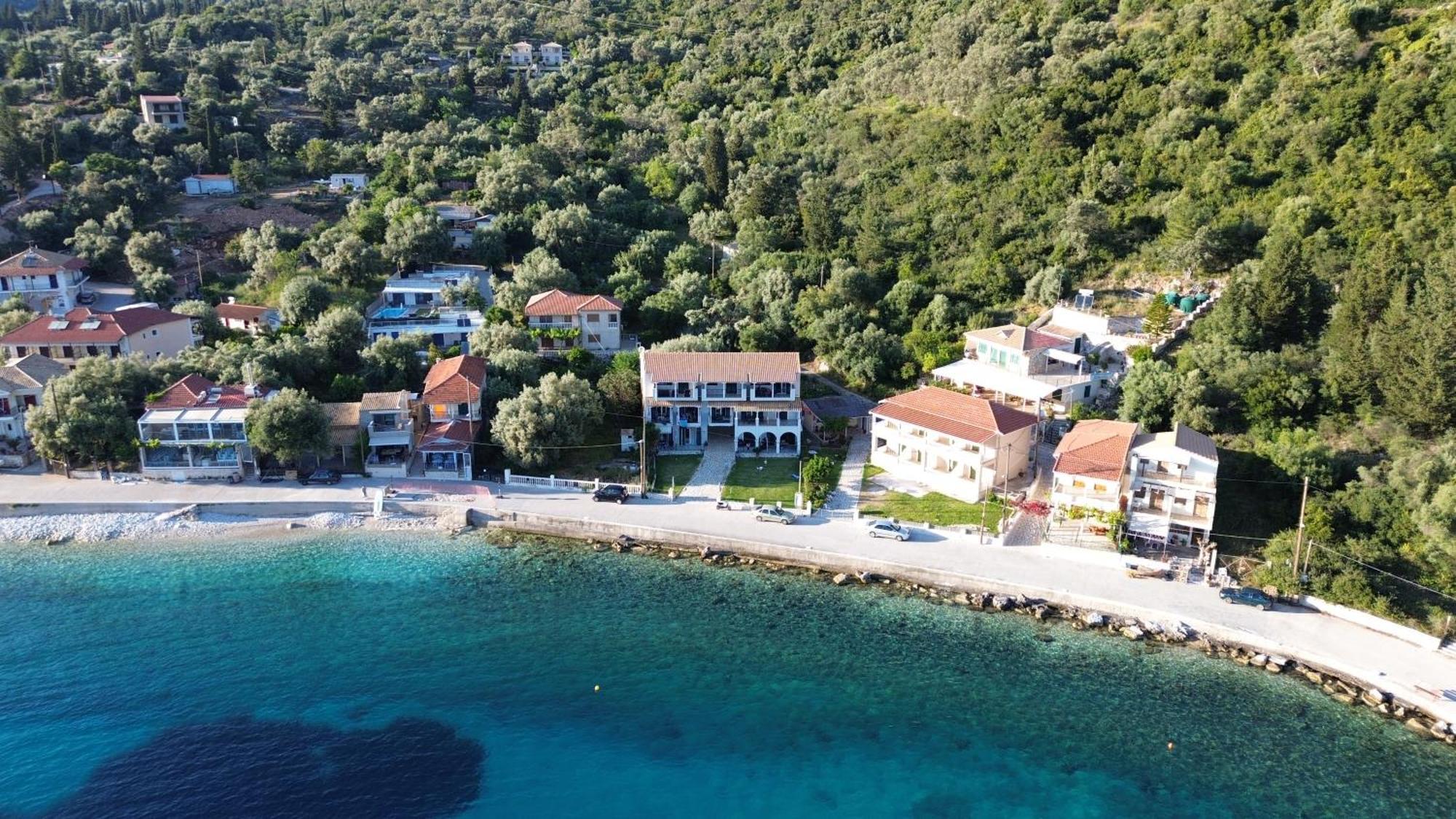Captain Nick Aparthotel Mikros Gialos Buitenkant foto