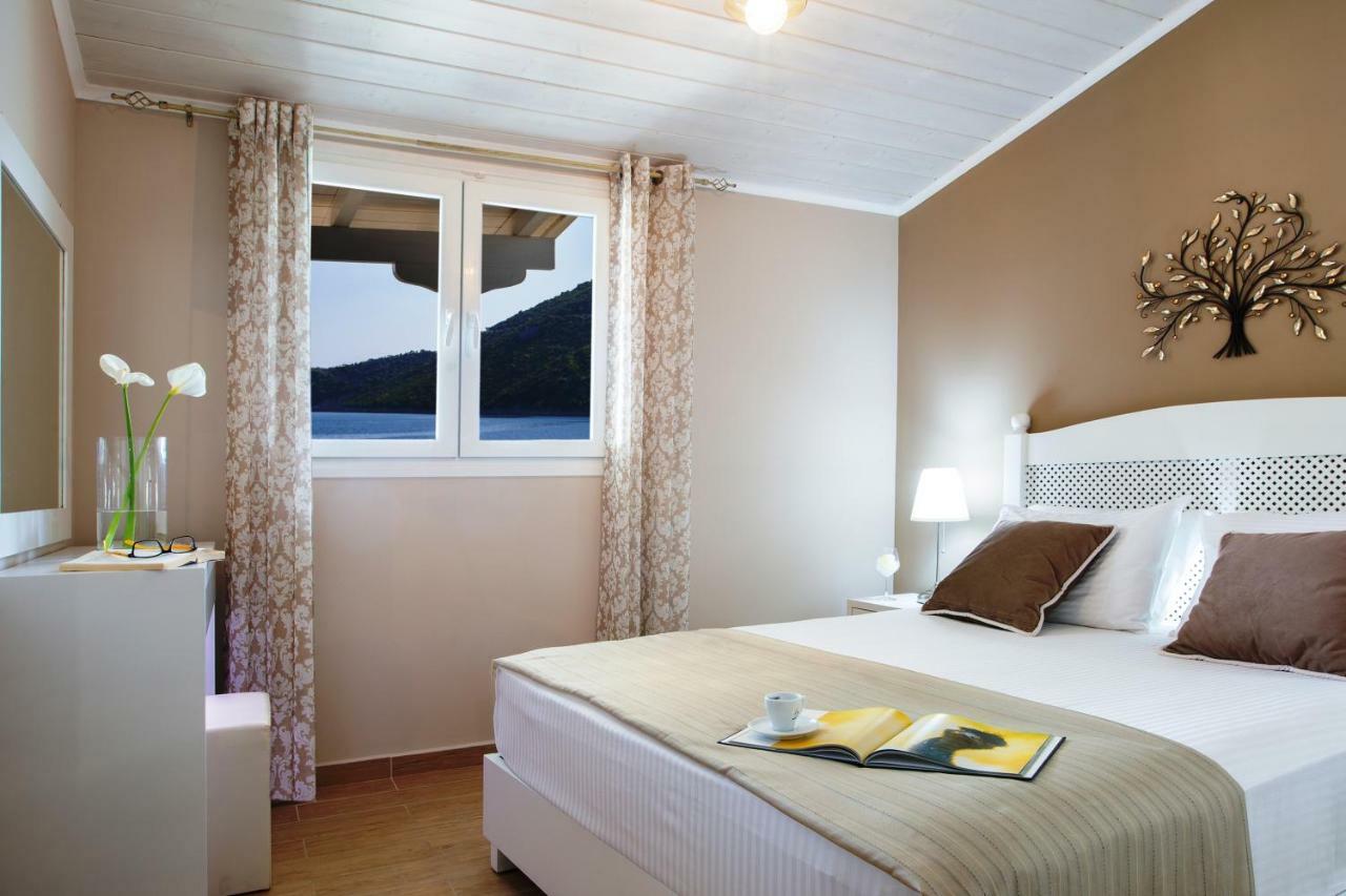 Captain Nick Aparthotel Mikros Gialos Buitenkant foto